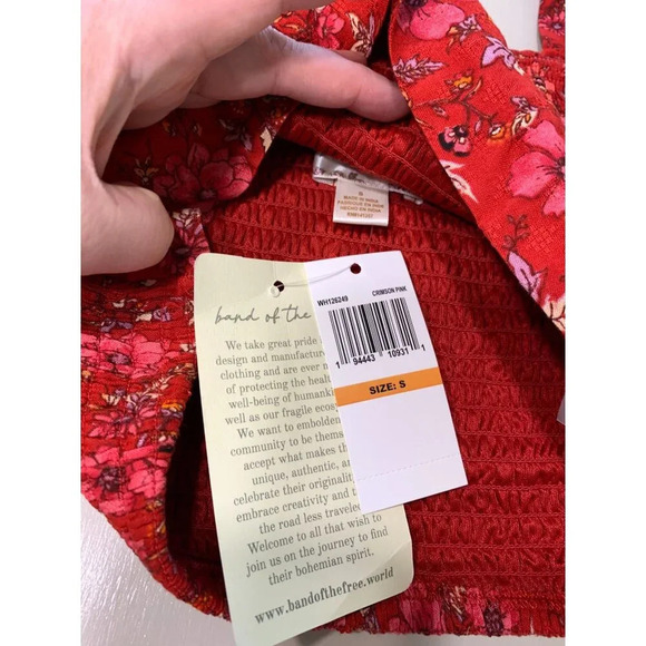 Red Floral Smocked Puff Sleeve Crop Top With Bow-Tie Back Small - Picture 7 of 8